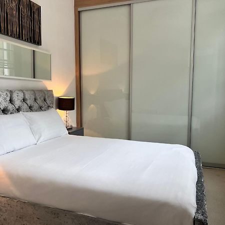 One Bedroom Apartment In Holborn London Kültér fotó