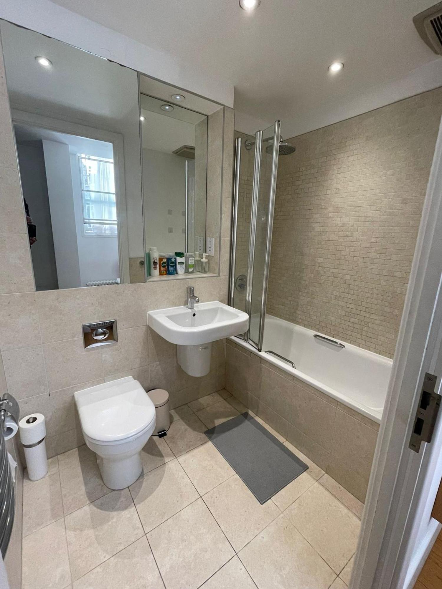 One Bedroom Apartment In Holborn London Kültér fotó